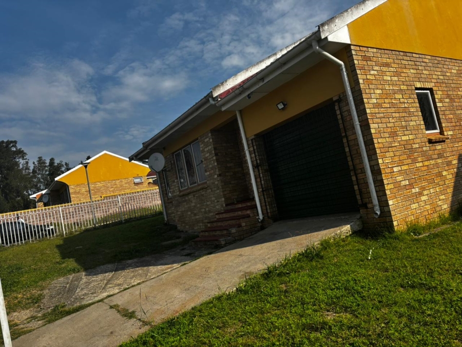 2 Bedroom Property for Sale in Balassi Valley Eastern Cape